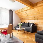 Apartament Krzeptowskiego 33